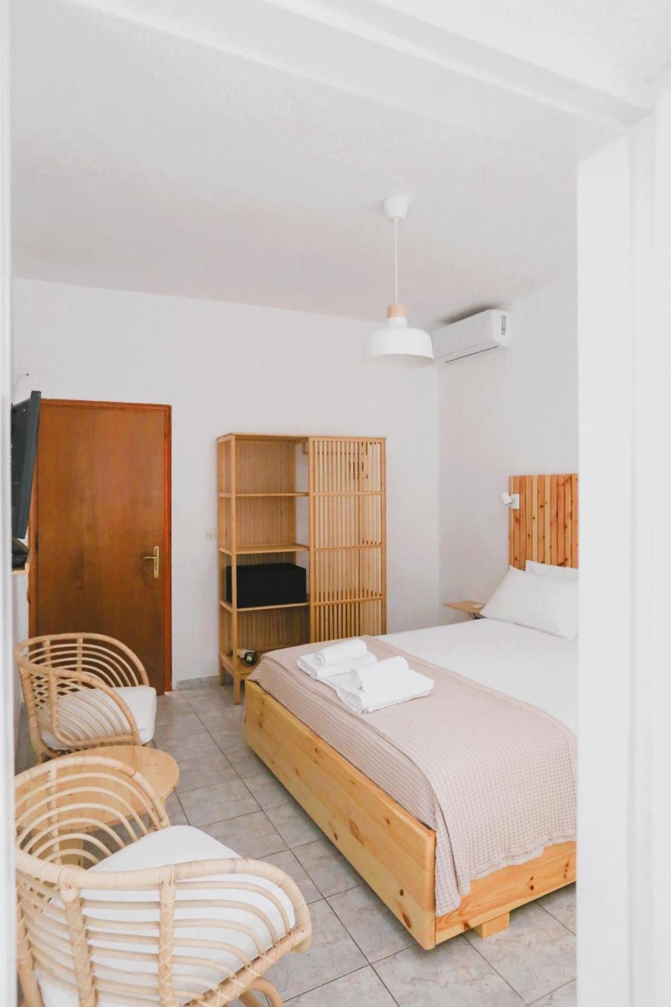 Nona'S Rooms Химара Экстерьер фото