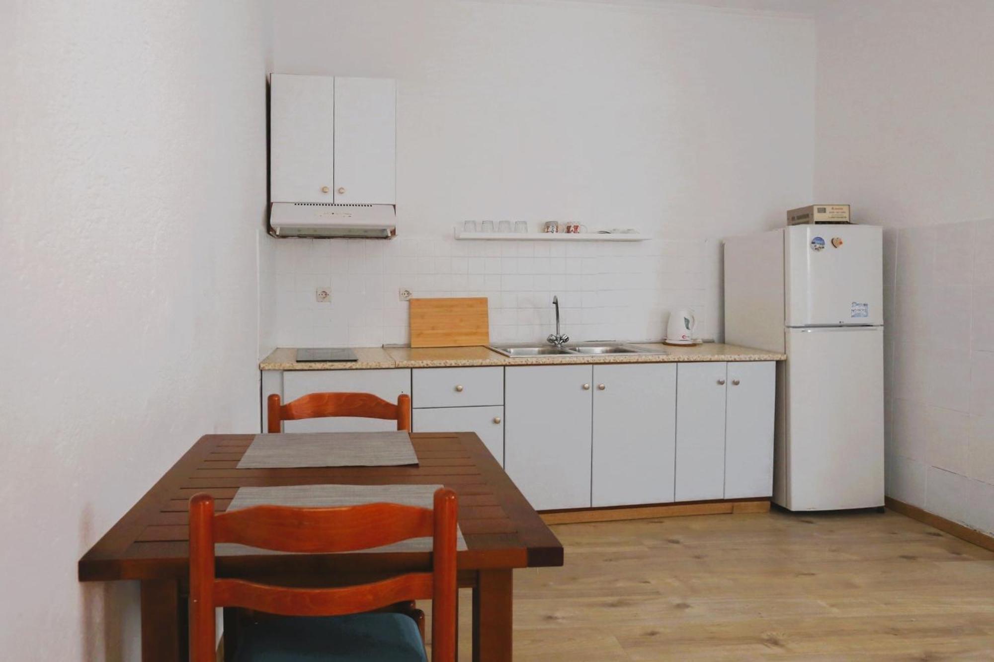 Nona'S Rooms Химара Экстерьер фото